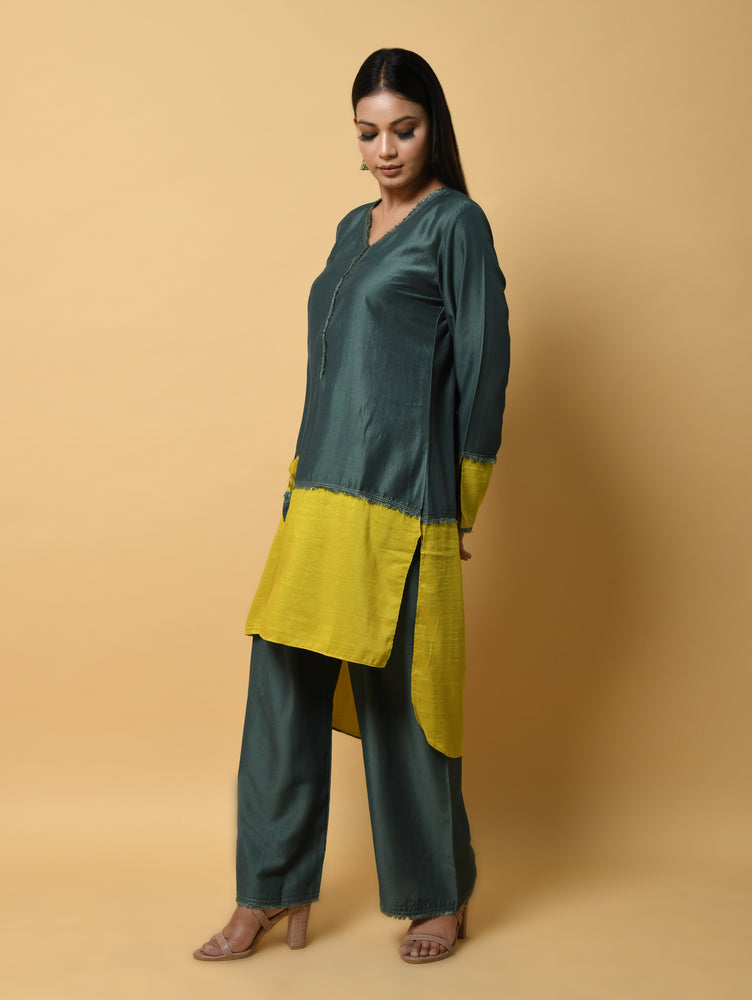 Green and Mustard Pure Cotton Silk Co-ord set with Straight Pants